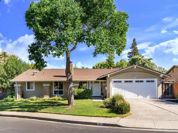 22 Pecan Ct, The Orchards, CA