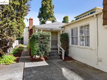 2327 Russell St, Berkeley, CA | Le Conte. Photo 2 of 30