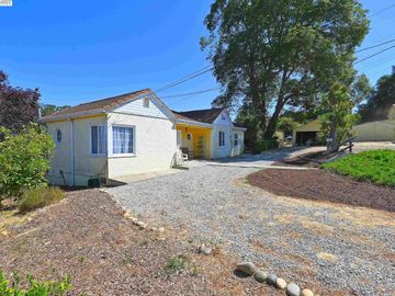 2636 East Ave, Fairview, CA