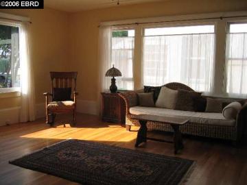 270 Stoakes Ave, San Leandro, CA | Better Manor. Photo 2 of 9