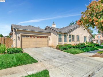 3081 Mills Dr, Brentwood, CA | Belvedere. Photo 3 of 13