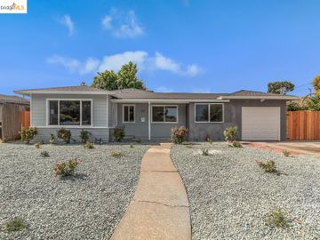 33 Water St, Bay Pointe, CA