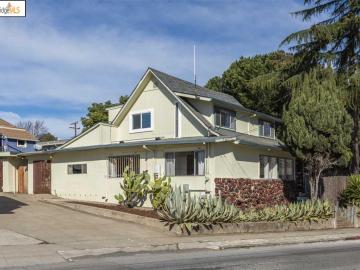 3325 Coolidge Ave, Oakland, CA | Dimond. Photo 2 of 15