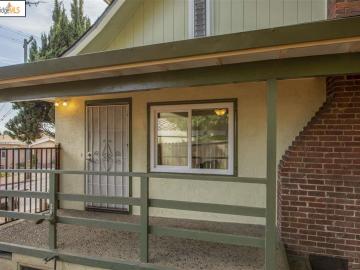 3325 Coolidge Ave, Oakland, CA | Dimond. Photo 4 of 15