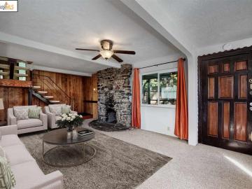 3325 Coolidge Ave, Oakland, CA | Dimond. Photo 5 of 15