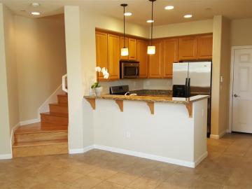 3957 Forest Cir, Castro Valley, CA, 94546 Townhouse. Photo 6 of 25