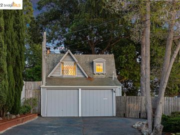 4120 Maybelle Ave, Oakland, CA | Redwood Hts. Photo 2 of 52