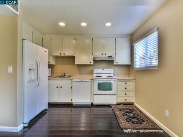 4344 Saint Charles Pl, Concord, CA, 94521 Townhouse. Photo 5 of 26