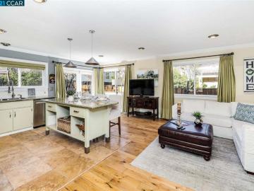4398 N Red Maple Ct, Concord, CA | The Crossings. Photo 3 of 39