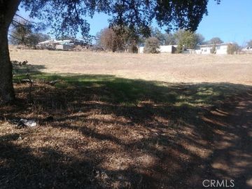 4474 Pine Ave, Clearlake, CA