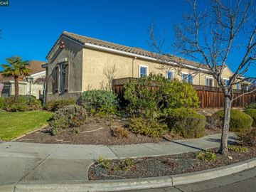 4883 Tipperary Way, Antioch, CA | Rivergate. Photo 3 of 37