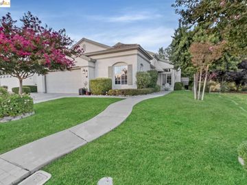 520 Central Park Pl, Brentwood, CA | Summerset. Photo 2 of 40