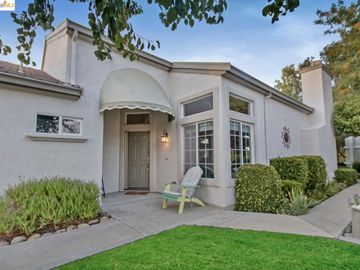 520 Central Park Pl, Brentwood, CA | Summerset. Photo 3 of 40