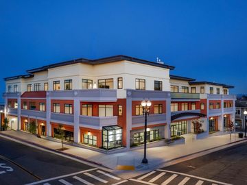 520 Lighthouse Ave unit #302, Pacific Grove, CA