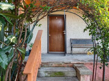 530 Kendall Ave, Los Angeles, CA | . Photo 4 of 33