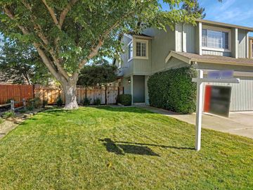 5376 Windflower Dr Livermore CA Multi-family home. Photo 2 of 26