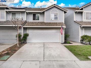 6 Pelican Ct, Pittsburg, CA, 94565 Townhouse. Photo 4 of 48