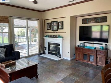653 Capilano Dr, Brentwood, CA | Brentwood Hills. Photo 6 of 18