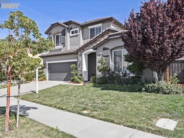 742 Chateau Ct, Fairfield, CA | . Photo 3 of 47