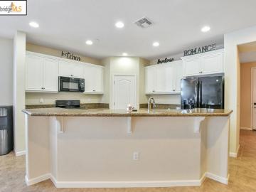 8223 Brookhaven Cir, Discovery Bay, CA | The Lakes. Photo 4 of 37